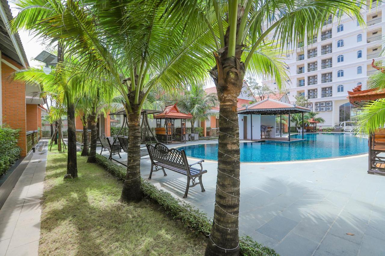 Sea Breeze Hotel & Villa Sihanoukville Bagian luar foto