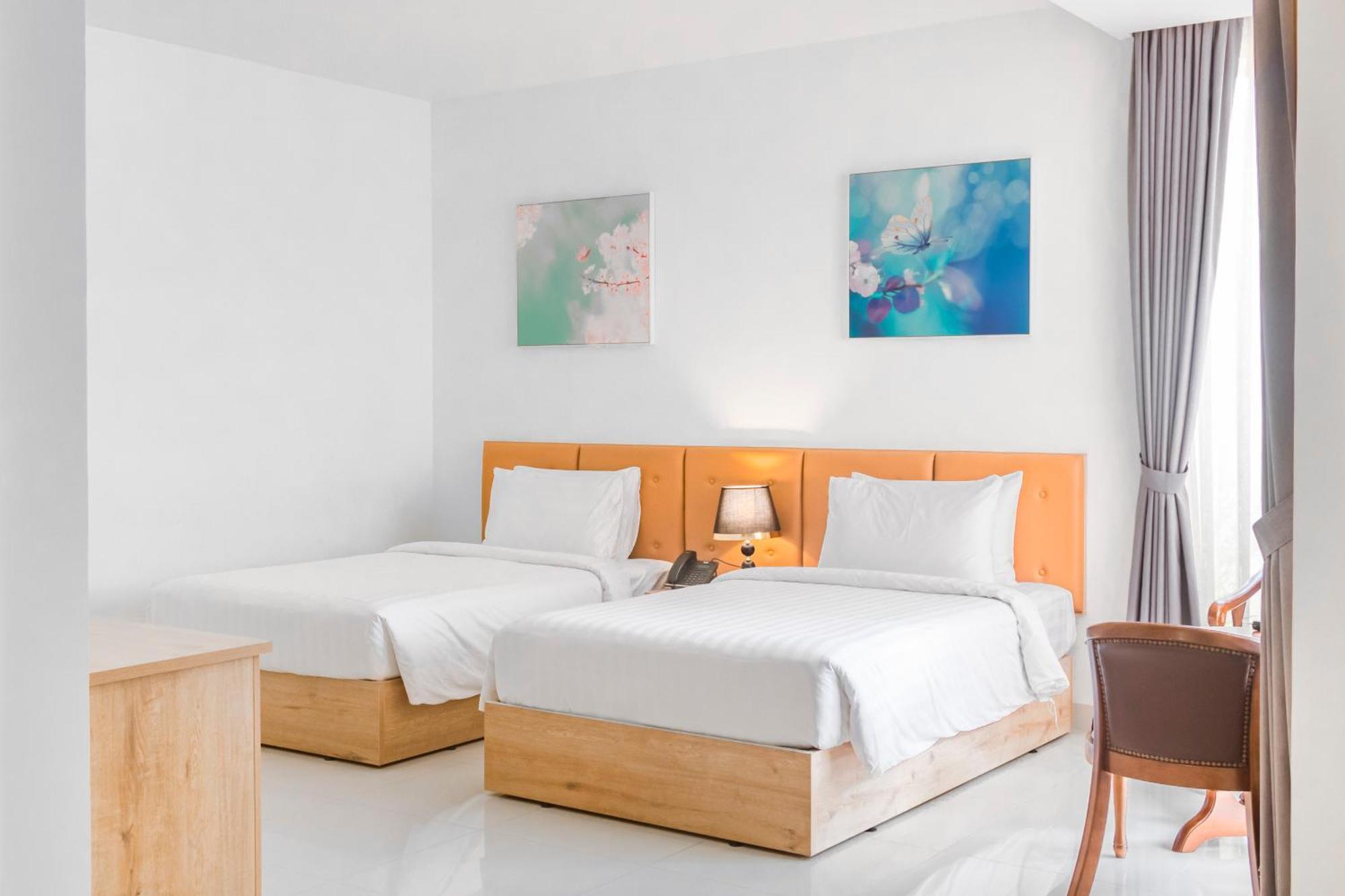 Sea Breeze Hotel & Villa Sihanoukville Bagian luar foto