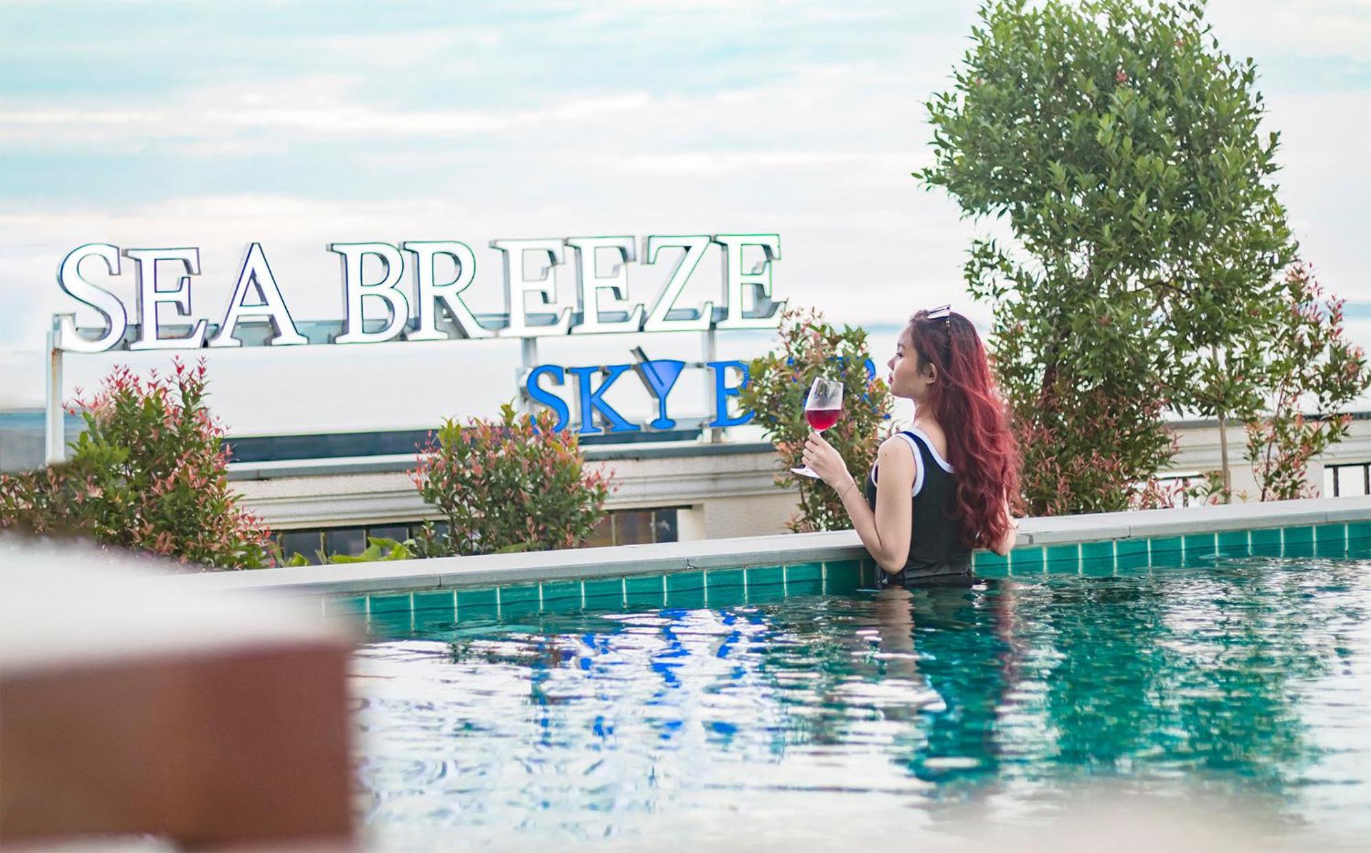 Sea Breeze Hotel & Villa Sihanoukville Bagian luar foto