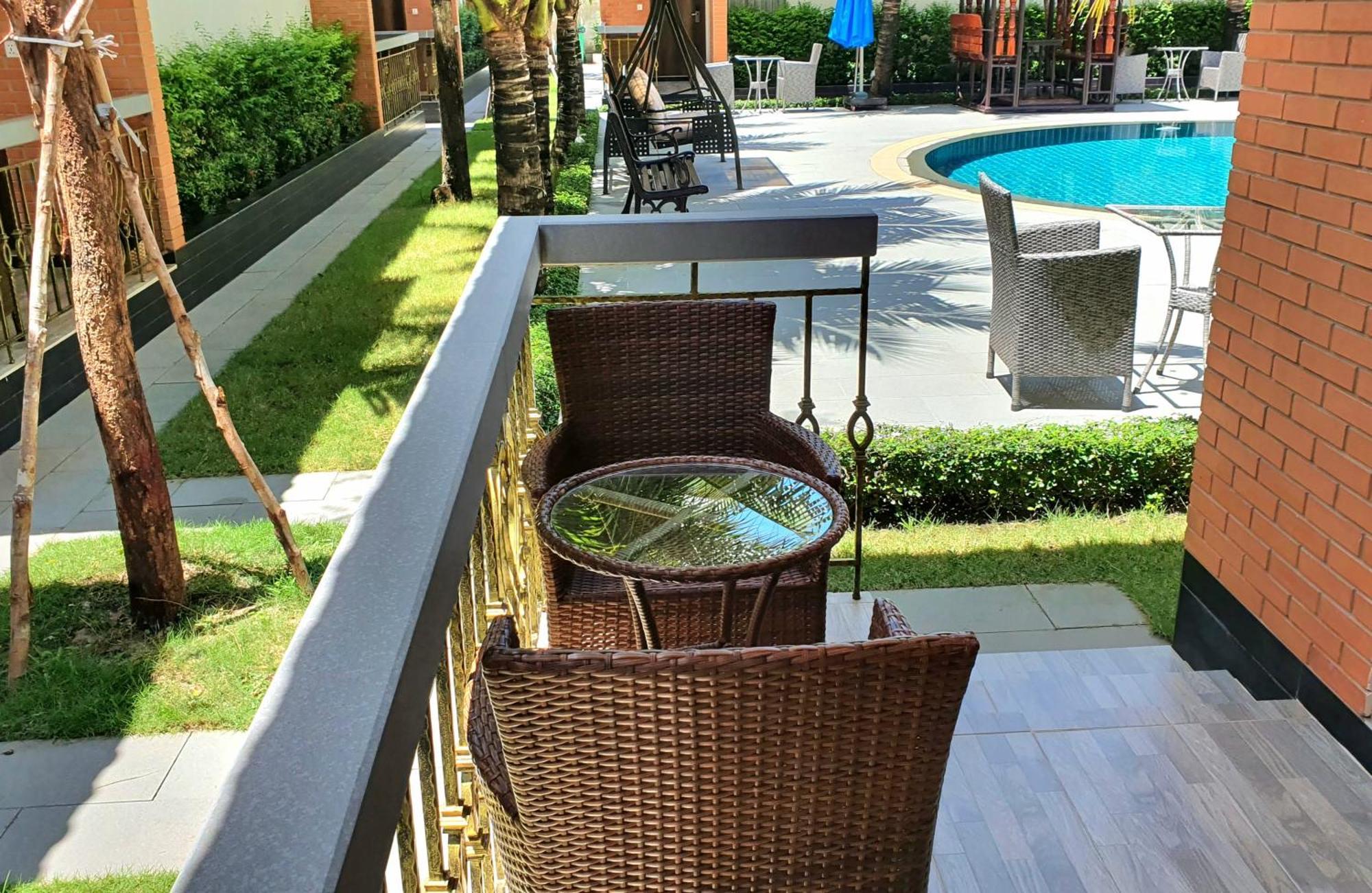 Sea Breeze Hotel & Villa Sihanoukville Bagian luar foto